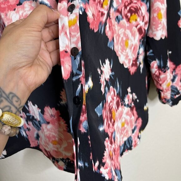 Torrid Black Studio Crepe De Chine Button Front Long Sleeve Blouse Top Size 4x - Picture 8 of 13